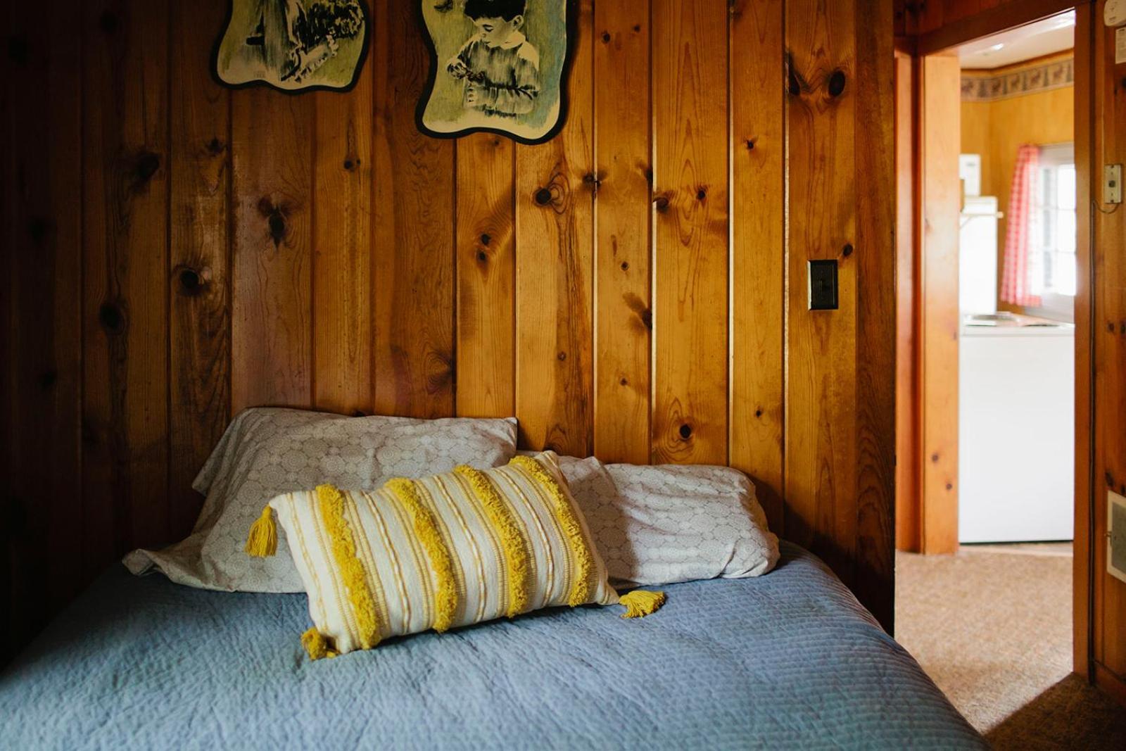 Riverside Point Resort Motel Park Rapids Экстерьер фото