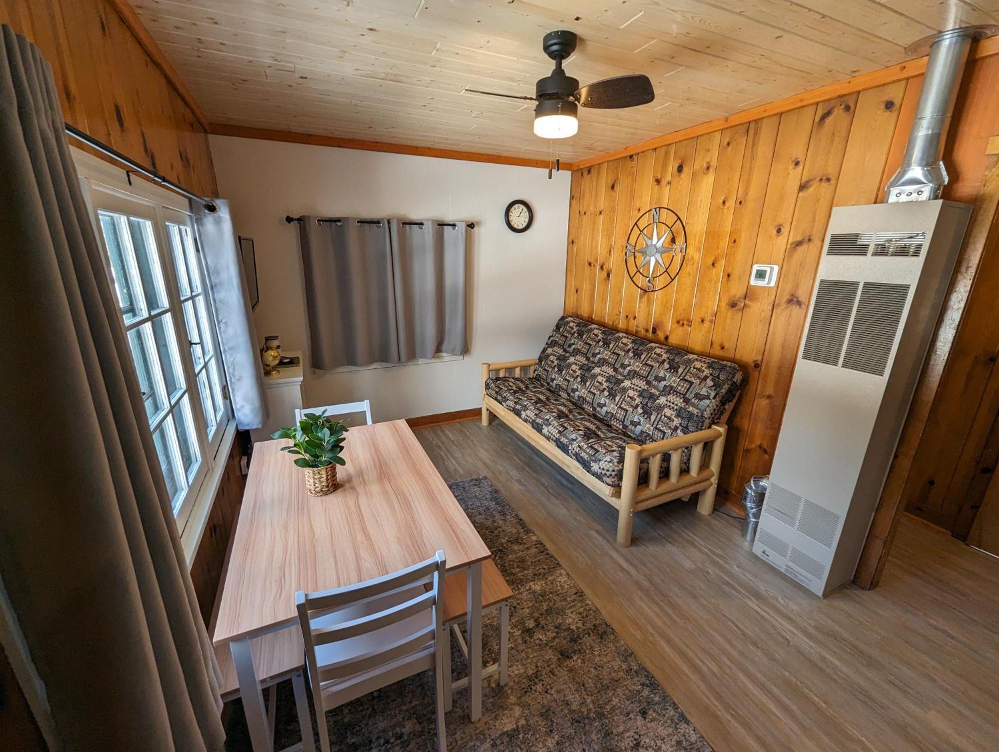 Riverside Point Resort Motel Park Rapids Экстерьер фото